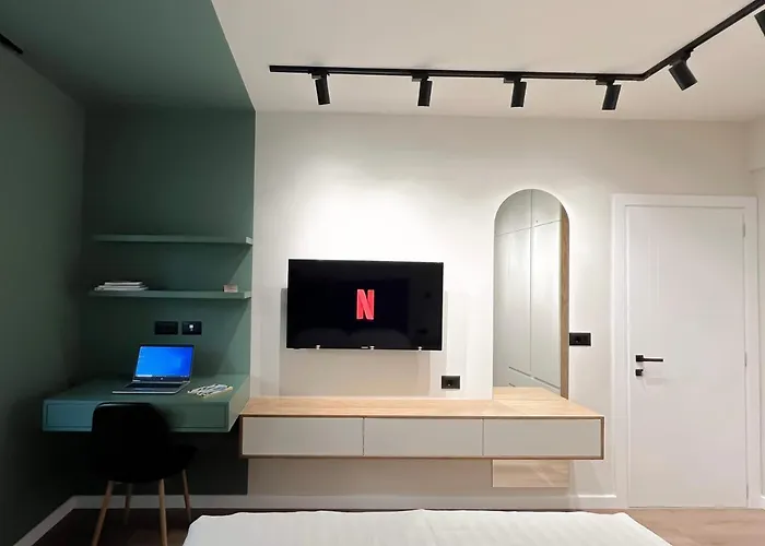 Dolce Far Niente * Tirana